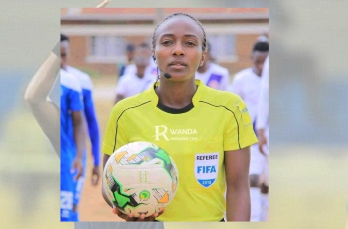 Rwanda/CAN 2022: Salima Mukansanga, première femme arbitre à la CAN